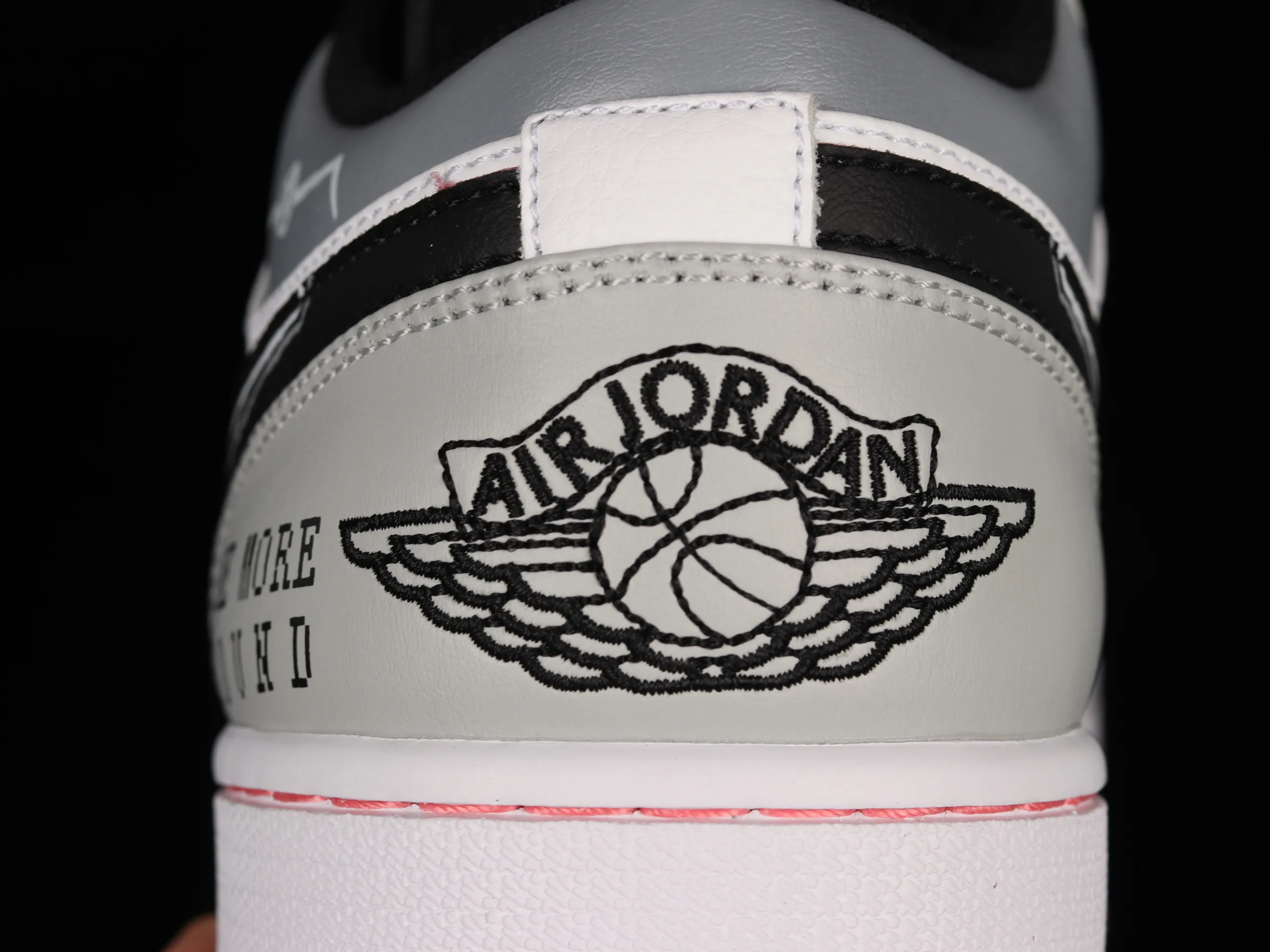 All categories Air Jordan Jordan series basketball shoes Air Jordan 1 Low Air Jordan 1 Low AJ1 Joe 1 customized sports culture basketball shoes 553558-062